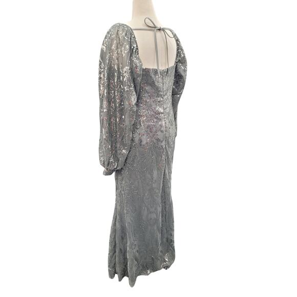 NWT Long Sleeved Patterned Sequin Gown Size 16 XL - Picture 11 of 11